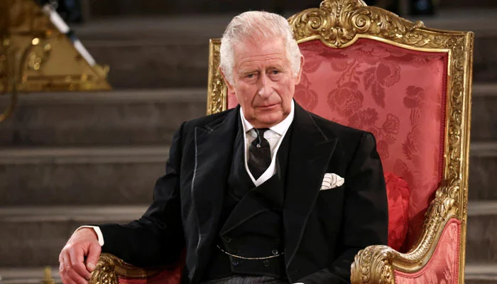 پادشاهی مشروطه، شکل حکومت استرالیا است که توسط آن یک پادشاه موروثی به عنوان حاکم و رئیس دولت نقش ایفاء می کند. سلطنت مشروطه که بر اساس سیستم دموکراسی پارلمانی وست مینستر الگوبرداری شده است